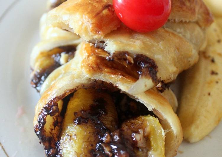 Resep Strudel Pisang Cokelat Kacang Oleh Hestyismyname Cookpad