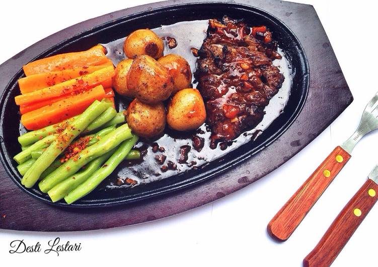 resep makanan Beef steak BBQ sauce