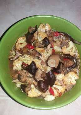 Jamur shiitake ayam dan kembang kol