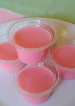 Puding Susu Rasa Strawberry