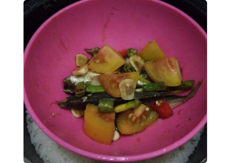 Tim ikan asin cabe ijo simpel ala anak kos #SeninSemangat