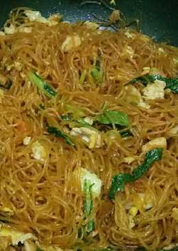 Bihun Goreng Ayam Pedas