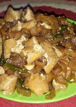 Oseng cecek (kulit sapi) mix tahu kering (tahu apung)