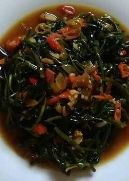 Kangkung pedas masak terasi