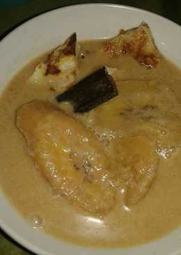 Kolak pisang plus roti bakar