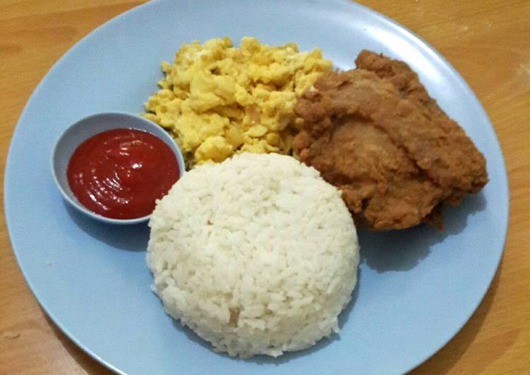 gambar untuk resep makanan Ayam Crispy + Scramble Egg ala McD