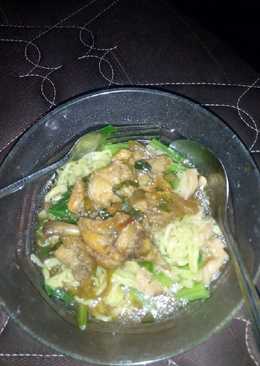 Mie ayam hijau
