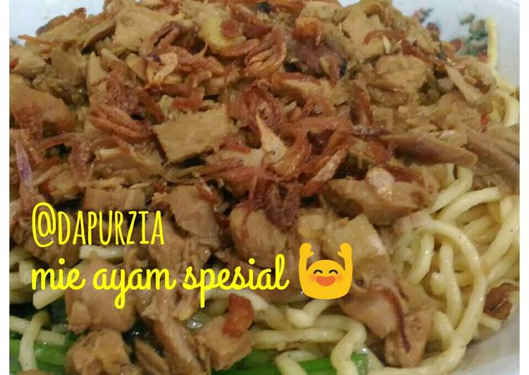 Resep Mie ayam spesial Kiriman dari @dapurzia