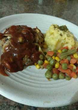 Grilled Chicken Steak with Barbecue Sauce and Mashed Potato