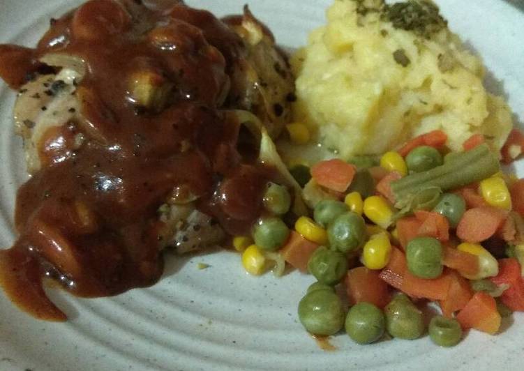 Resep Grilled Chicken Steak with Barbecue Sauce and Mashed 