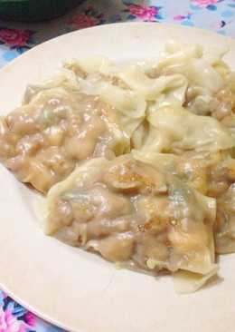 Pangsit rebus isi ayam & jamur