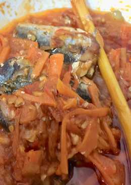 Ikan sarden wortel pedas