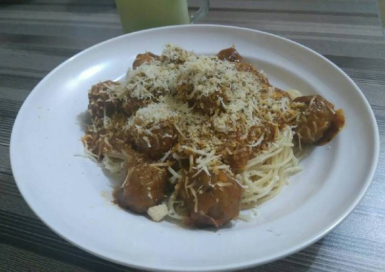 bahan dan cara membuat Cheesy Meatball Spaghetti buat ultahnya suamikuu ?