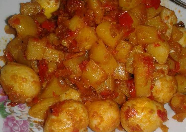 Resep Sambel goreng kentang telur puyuh Oleh ayunurina