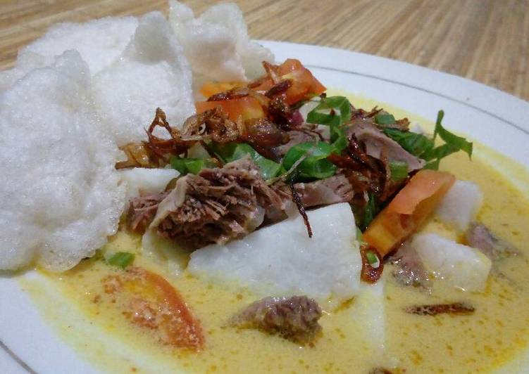 resep makanan Soto kuning daging sapi