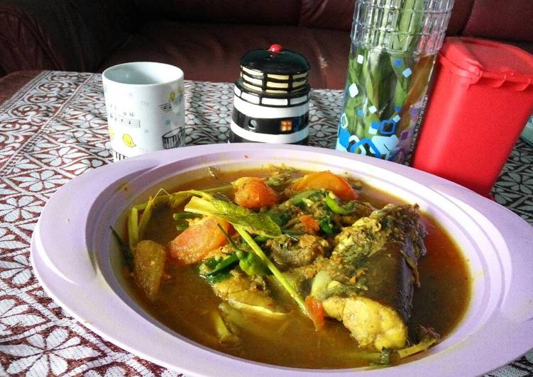 Resep Ikan  Hiu  Bumbu Kuning oleh Picha Mutia Lestari Cookpad