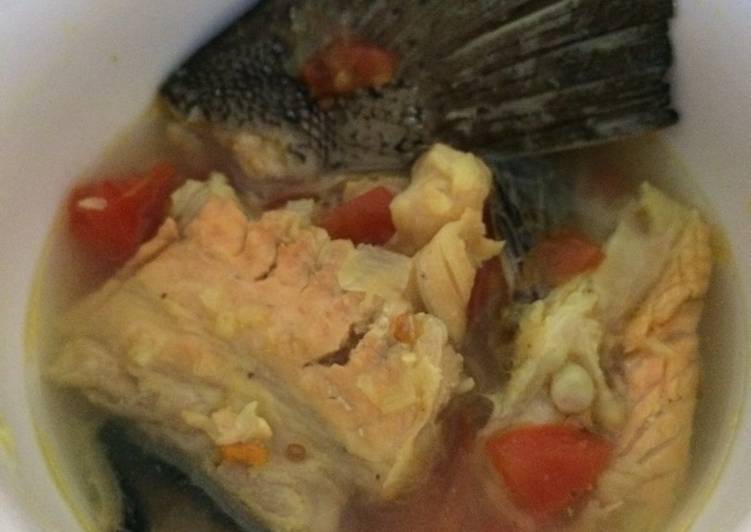 gambar untuk resep Sop Salmon Asam Pedas