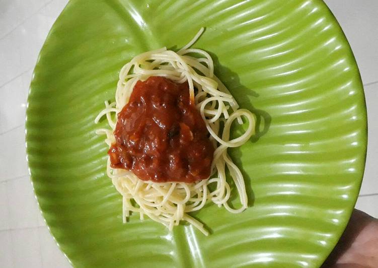 gambar untuk resep Spaghetti Bolognese Kornet