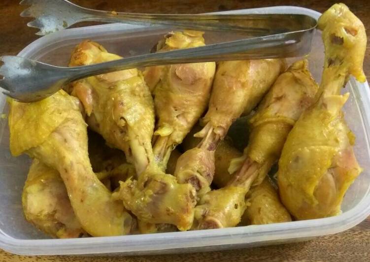 resep makanan Ayam Ungkep Bumbu Kuning