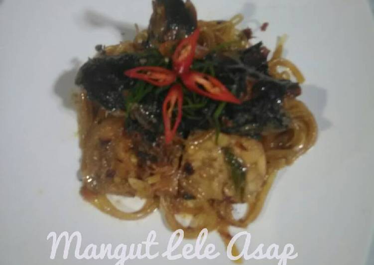 gambar untuk resep makanan Mangut Lele Asap