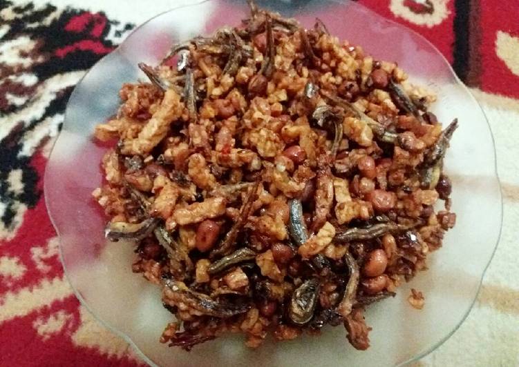 gambar untuk resep Kering tempe teri pedes manis asam