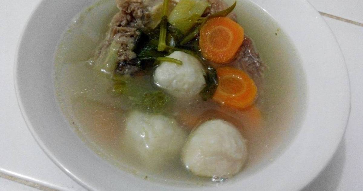 Resep Sop Ayam Bakso Sehat Bumbu Cemplung ala Retno Kusumaningtyas