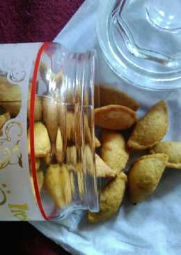 Pastel mini isi Abon daging sapi