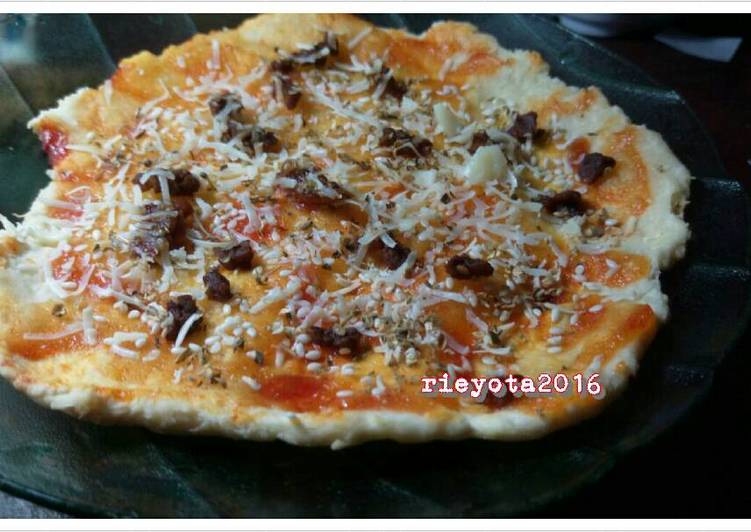 gambar untuk resep makanan Pizza teflon kriuk no ragi simpel