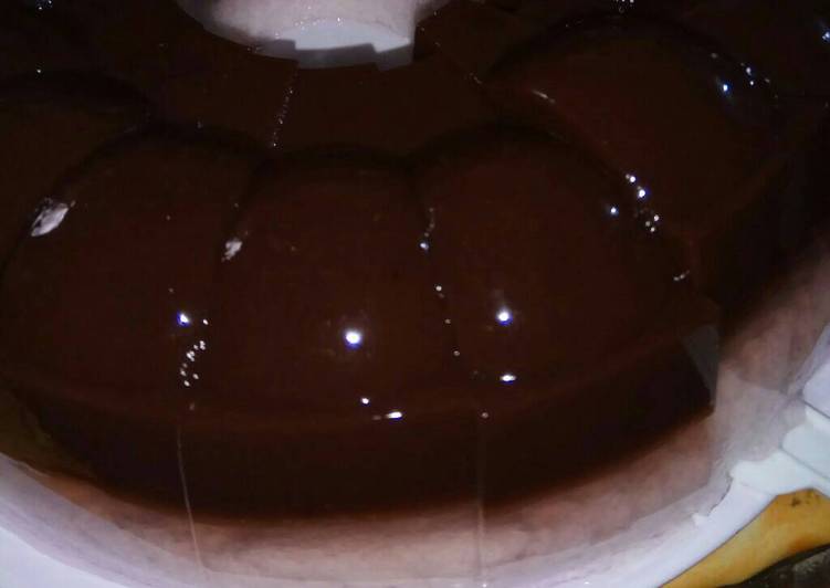 bahan dan cara membuat Puding busa coklat anggur