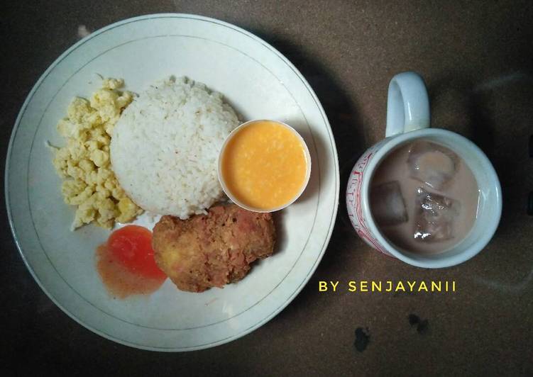 gambar untuk resep Saus Keju + Scramble Egg + Ayam fried chicken ala Richeese