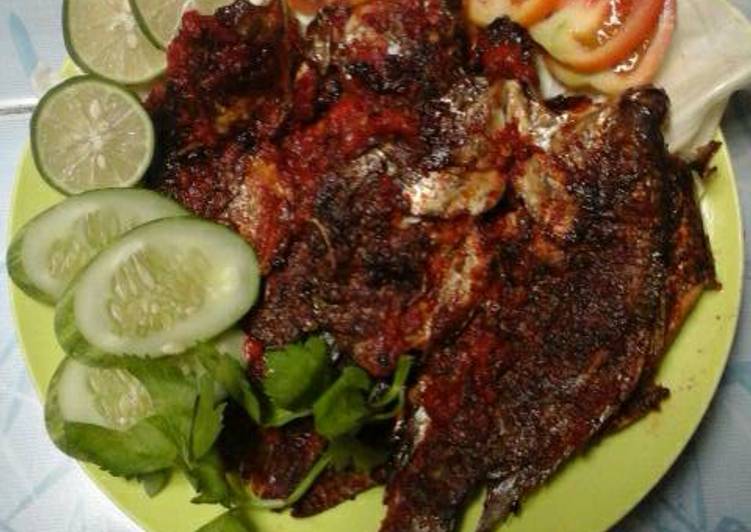 Resep Ikan mujair panggang kecap asam manis By Risma JGP (Rizky_kikin)
