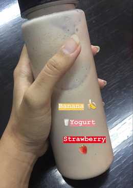 Banana with strawberry juice