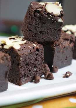 Chocolate and Almond Brownies