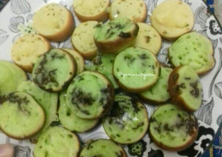 gambar untuk resep Kue Cubit Lembut & Irit