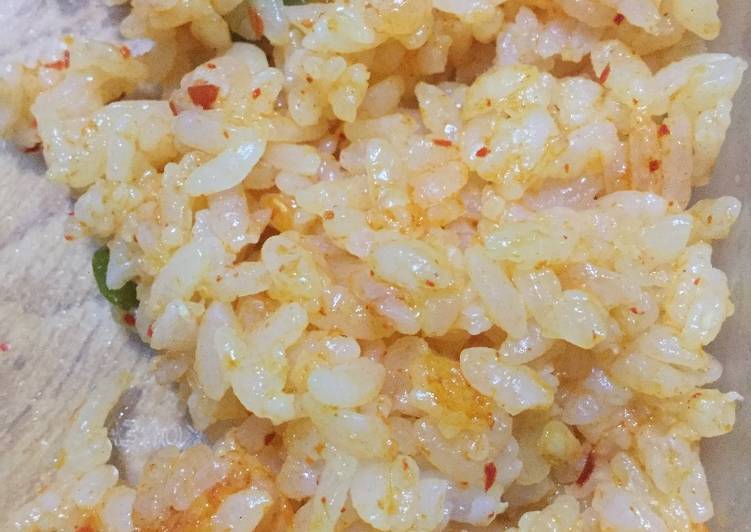 bahan dan cara membuat Nasi Goreng Kimchi ala Anak Kos Korea