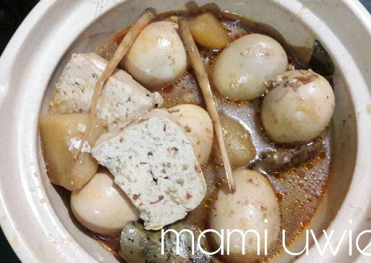 Resep Semur Telor, Tahu Putih dan Kentang Dari Dwi Widyastuti