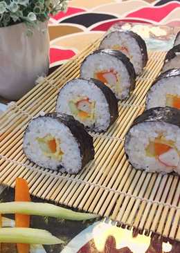 Simpel Sushi Gulung dengan Nasi Pulen