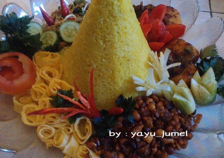 resep masakan Tumpeng nasi kuning ultah Chandra????