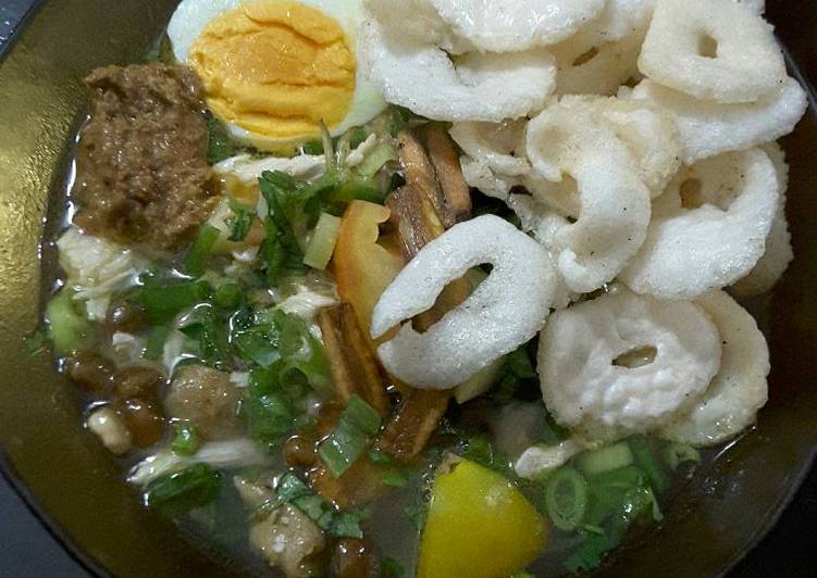 resep makanan Soto Sokaraja