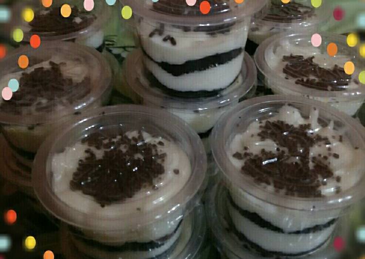 gambar untuk cara membuat Oreo chesee cake puding