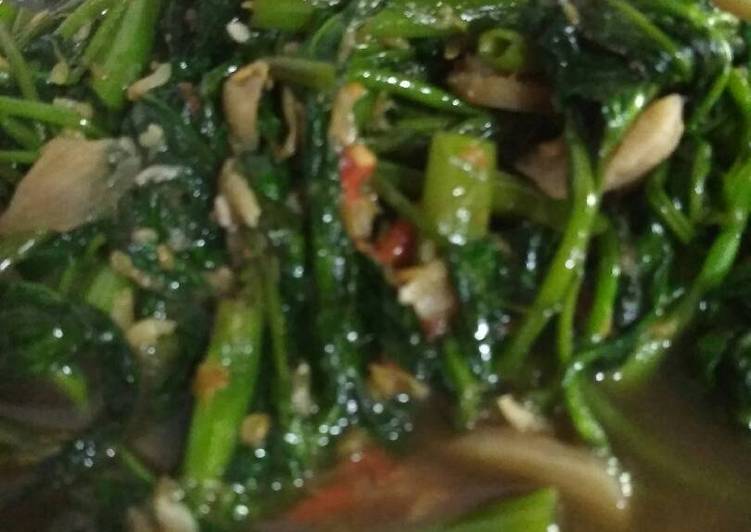 Resep Tumis kangkung - Uun Dwy Octa Maulasarie