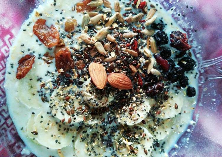 bahan dan cara membuat Oat quaker instan merah muesli pisang sarapan mudah sehat