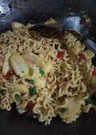 Mie goreng alakadarnya