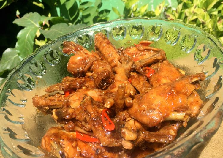 bahan dan cara membuat Ayam bumbu ngohiong