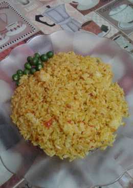 Nasi goreng kunyit (simple)