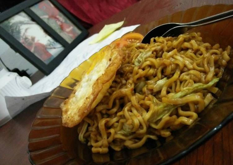 gambar untuk cara membuat Mie goreng mandes pedes mantep