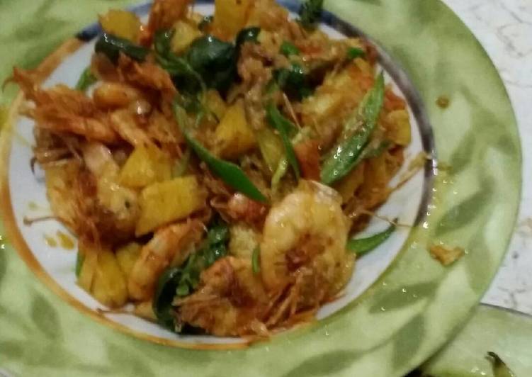 Resep Sambal goreng udang kentang  oleh ince IinR Cookpad