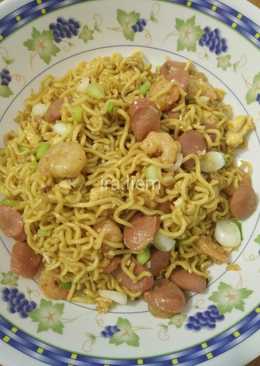 Mie goreng udang sosis