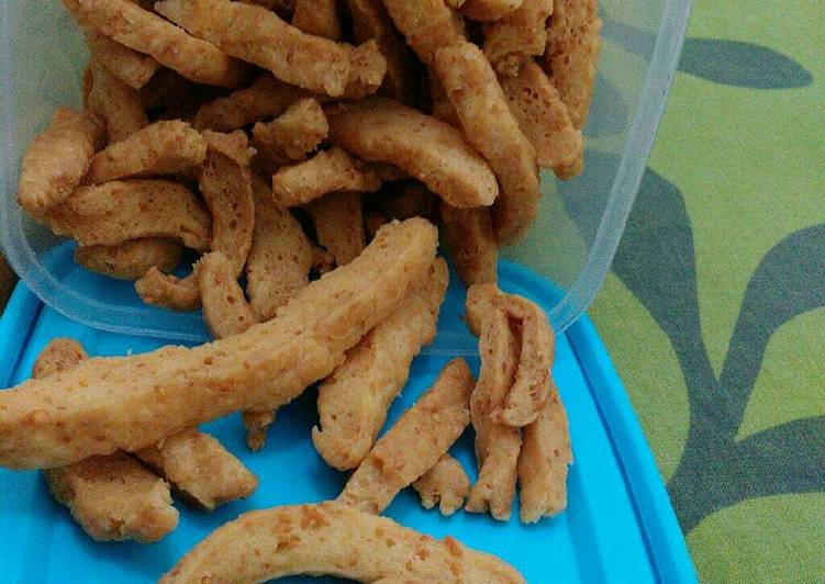 Resep Stik keju tanpa telur Dari Devi Octha