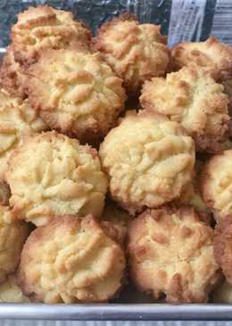 Kue Semprit / Butter Cookies